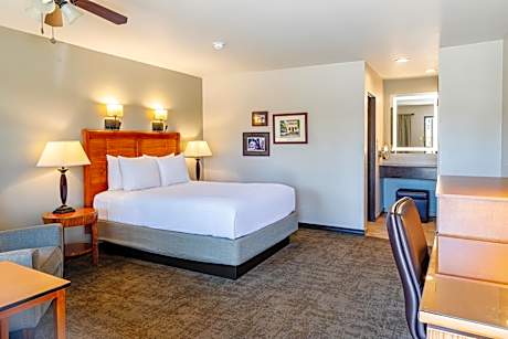 Queen Room