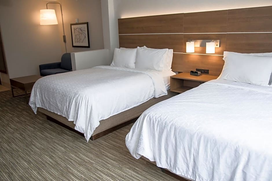 Holiday Inn Express & Suites Colorado Springs North, an IHG Hotel