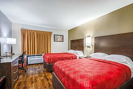 Double Room with Two Double Beds - Accessible/Non-Smoking