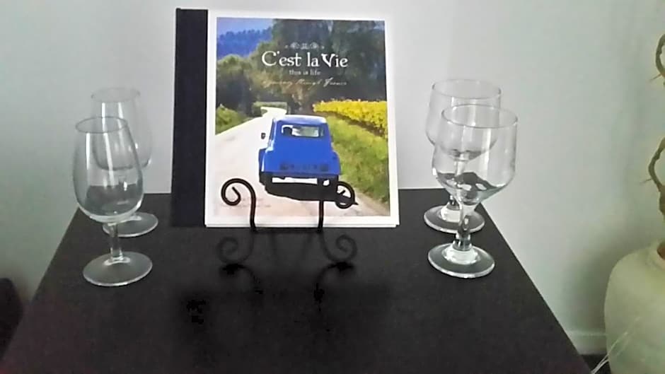 C'est La Vie Bed & Breakfast