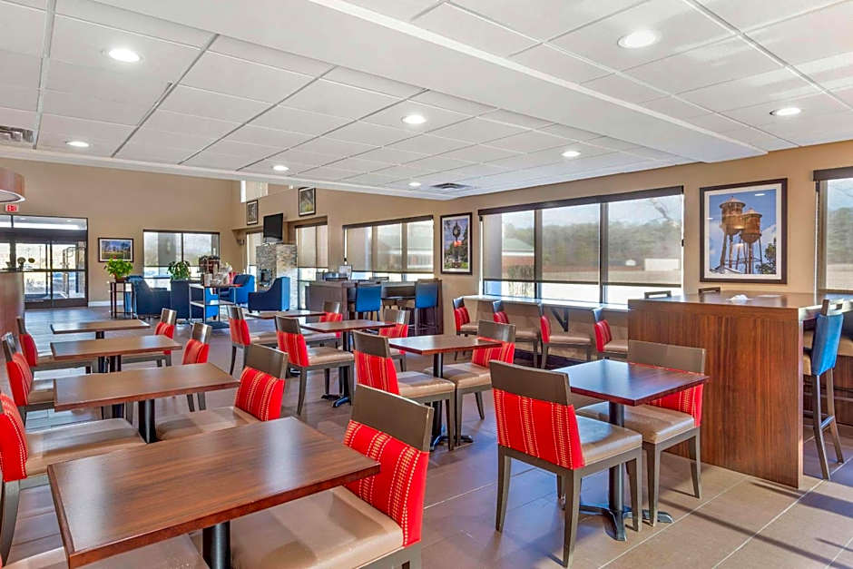 Comfort Suites Wilson - I - 95