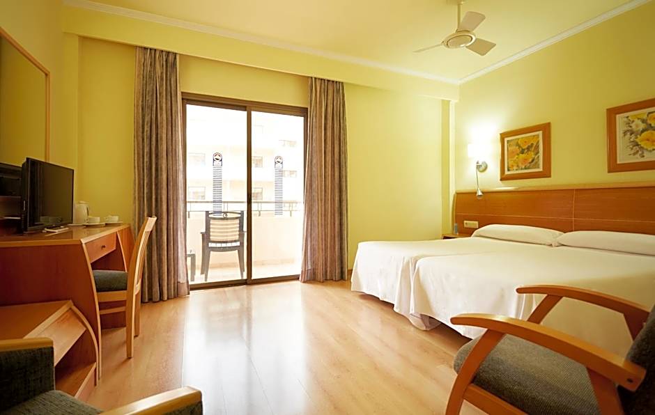 Invisa Hotel La Cala