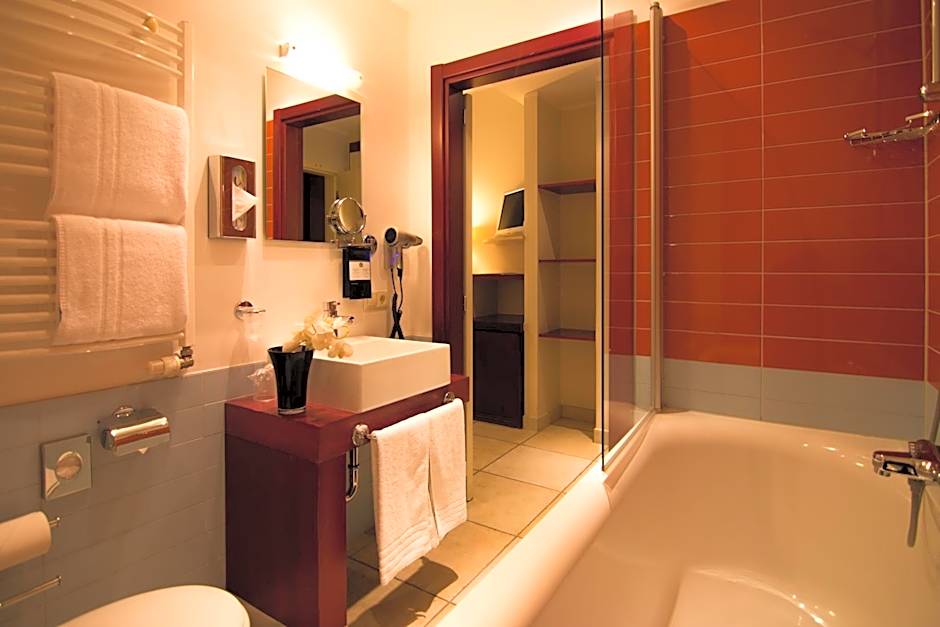 Best Western Plus Grand Hotel Victor Hugo