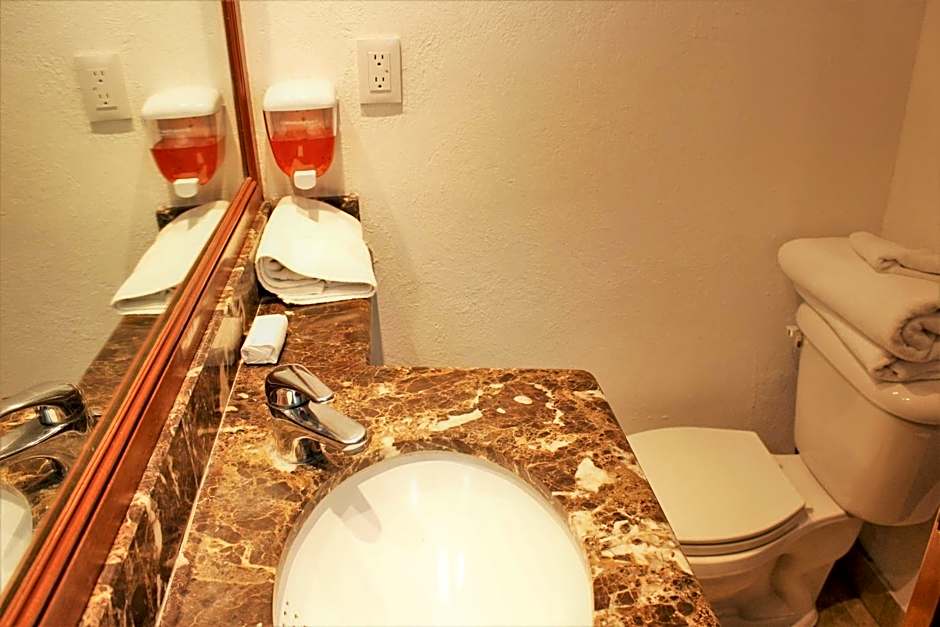 Condesa Suites