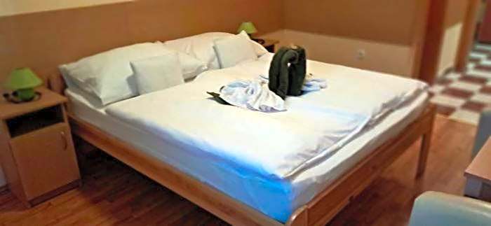 Zöldsziget Menedék, Rendezvény-és pihenőház