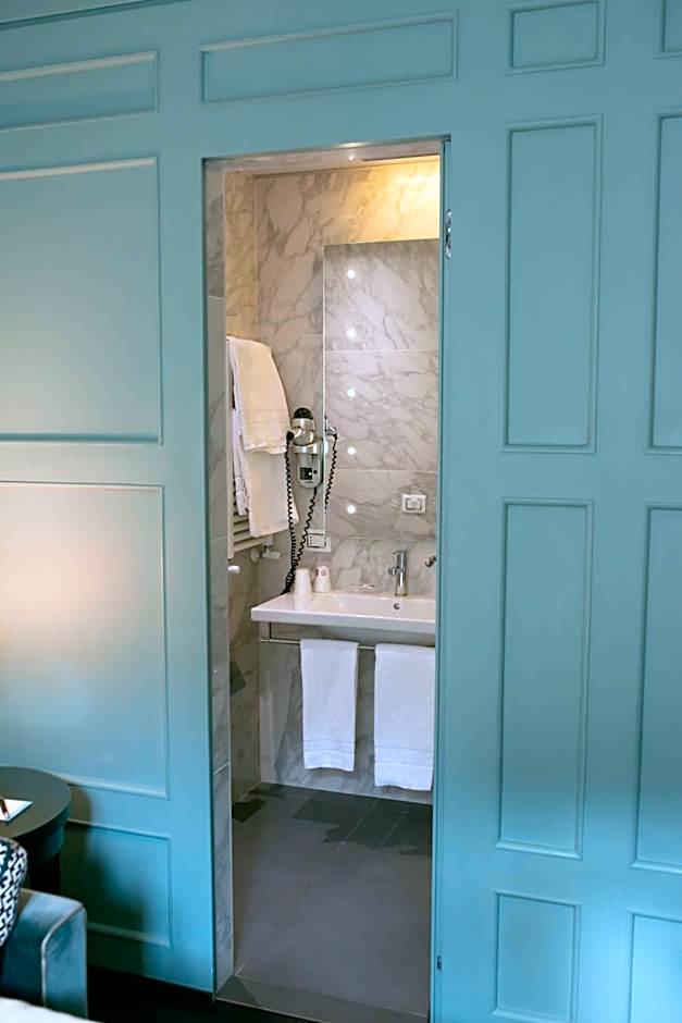 Stendhal Luxury Suites