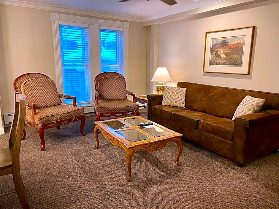 SUNDANCE Condo at The Park Hotel