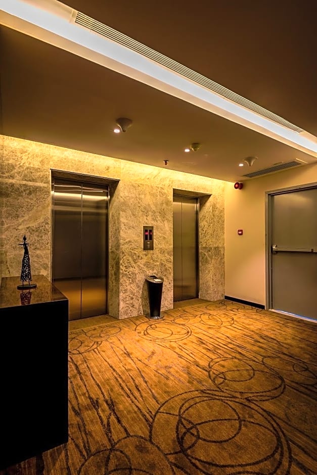 Best Western Plus Maple Leaf