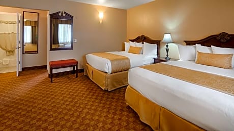 Suite-2 Queen Beds, Non-Smoking, 2 Rooms, Separate Sitting Area, Microwave And Refrigerator, Continental Breakfast