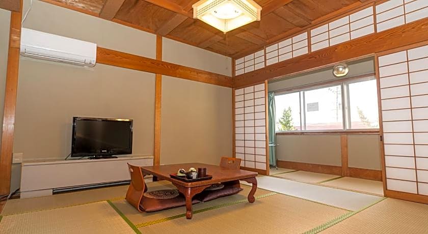 Yudanaka Onsen Shimaya