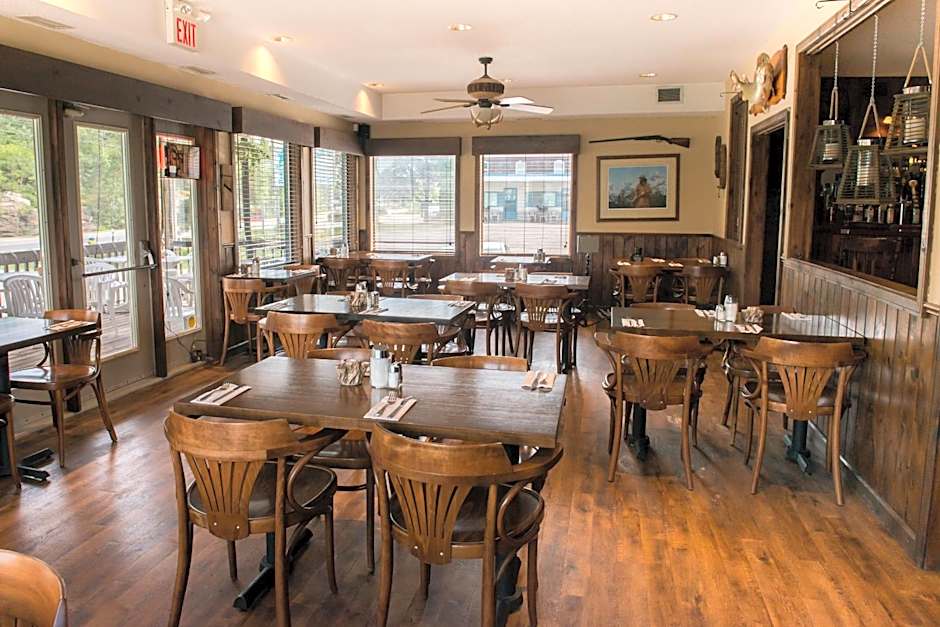 Trapper's Choice Inn & Restaurant