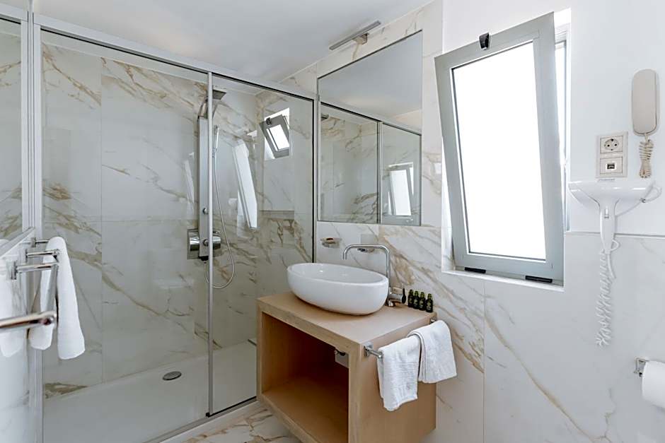 Palm Beach Hotel Apartments