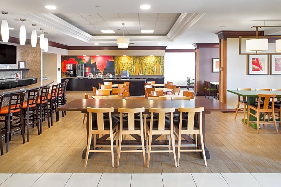 Fairfield Inn & Suites by Marriott Toronto Airport