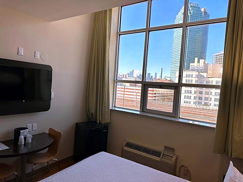 Feather Factory Hotel