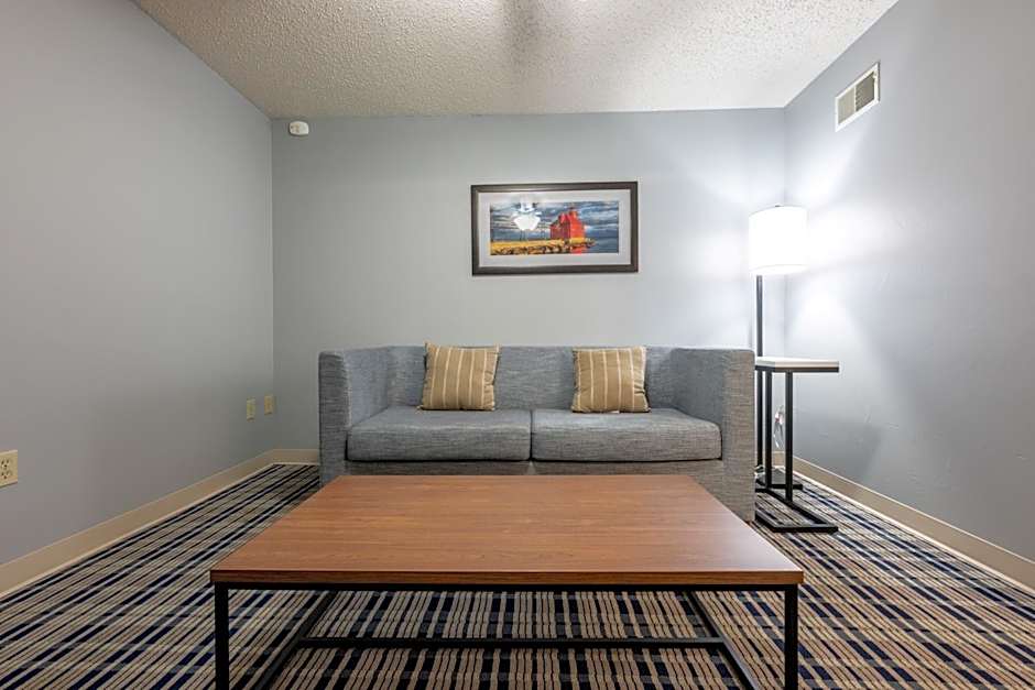 AmericInn by Wyndham Sturgeon Bay