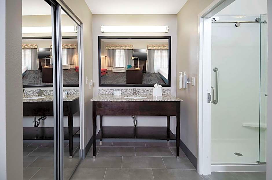 Hampton Inn By Hilton & Suites - Raleigh Downtown