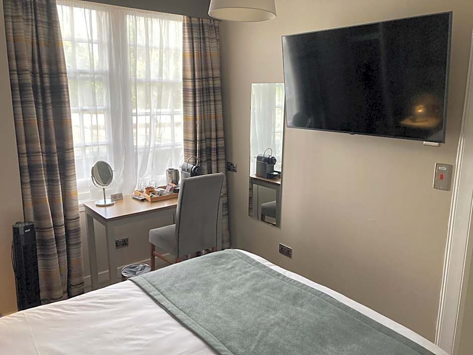 Photo 1 of 5 of Small Double Room