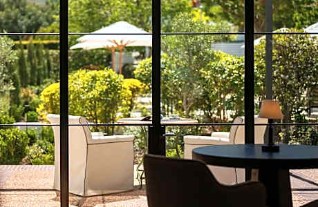 Maison Cabrière Boutique Hotel