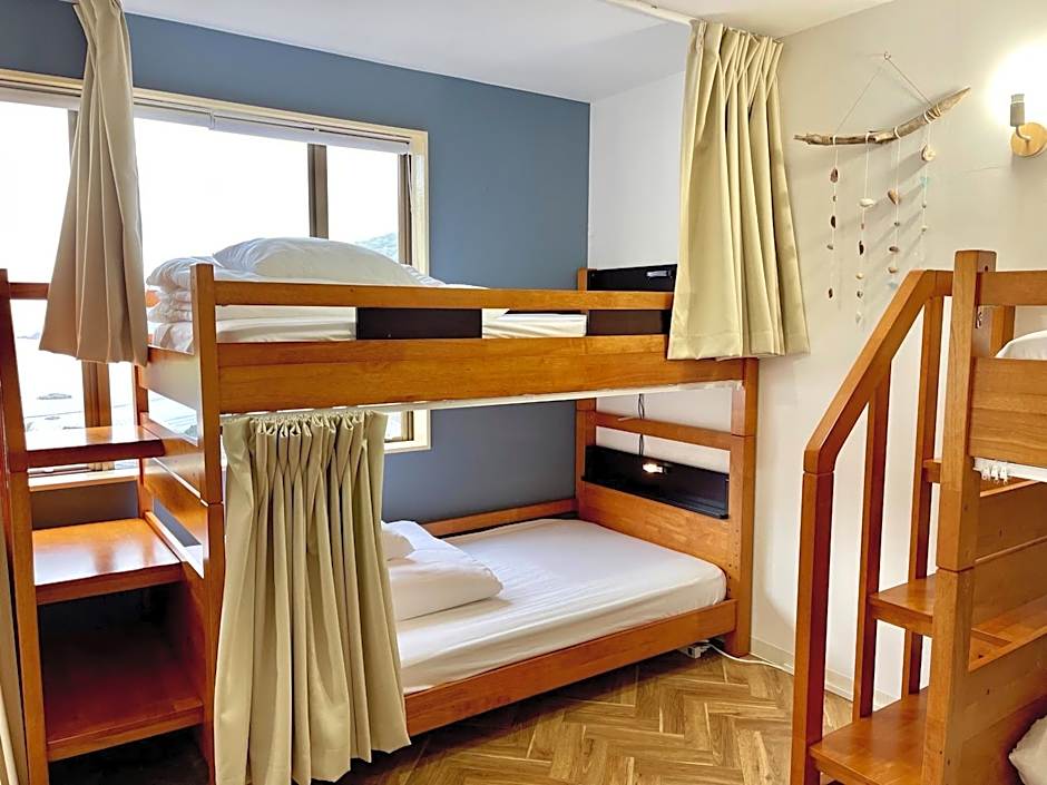 Guesthouse All you need - All rooms have an ocean view!