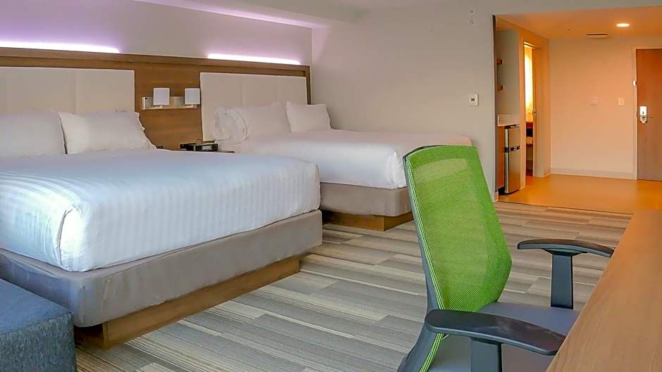 Holiday Inn Express & Suites Miami Airport By IHG