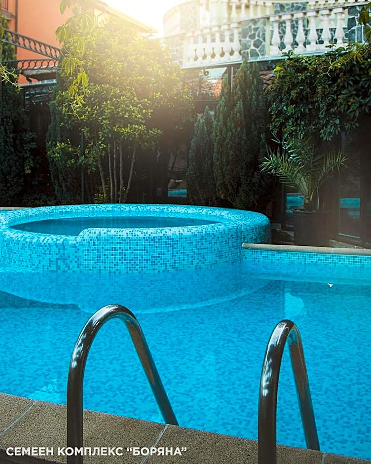 Boryana Hotel