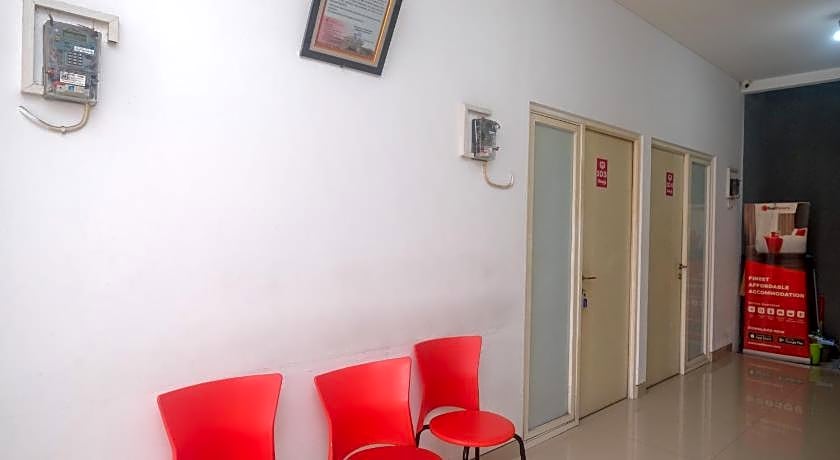 RedDoorz Syariah near Simpang Lima Semarang