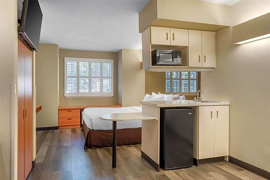 SureStay by Best Western Sacramento South Natomas