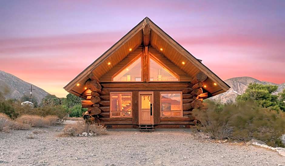 Whitewater Cabin - historic A Frame desert retreat
