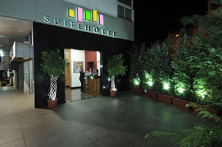 Suite Hotel Chrome