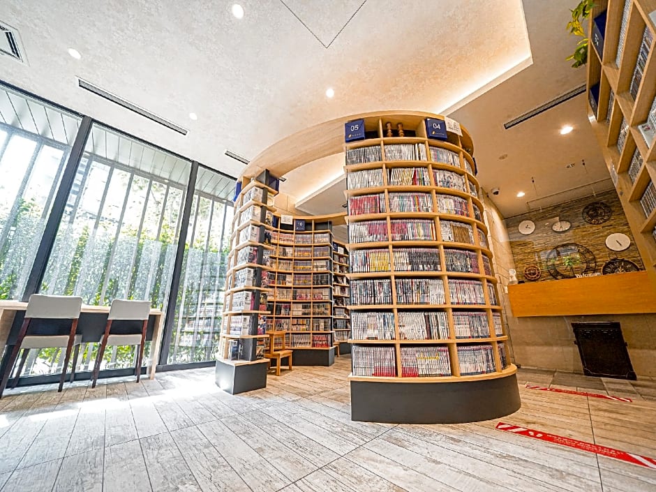 Quintessa Hotel Tokyo Haneda Comic and Books