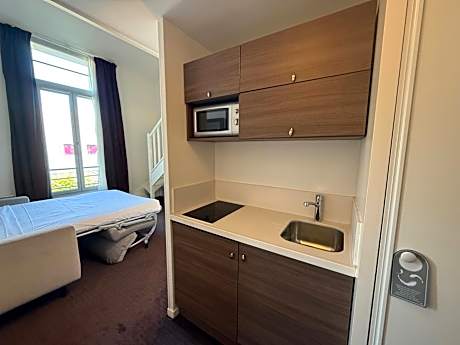 Duplex Suite with kitchenette and pool access