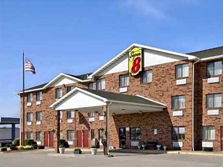Super 8 by Wyndham Bowling Green