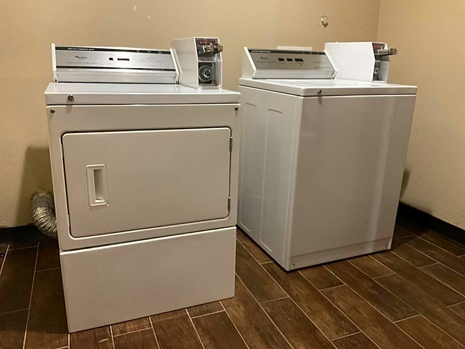 Yorktown Inn and Suites