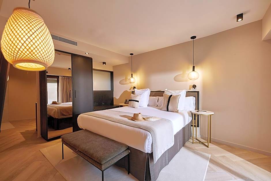 Belle Marivent Mediterranean Petit Hotel