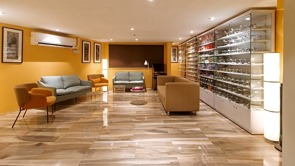 RedDoorz @ EDSA Pasay