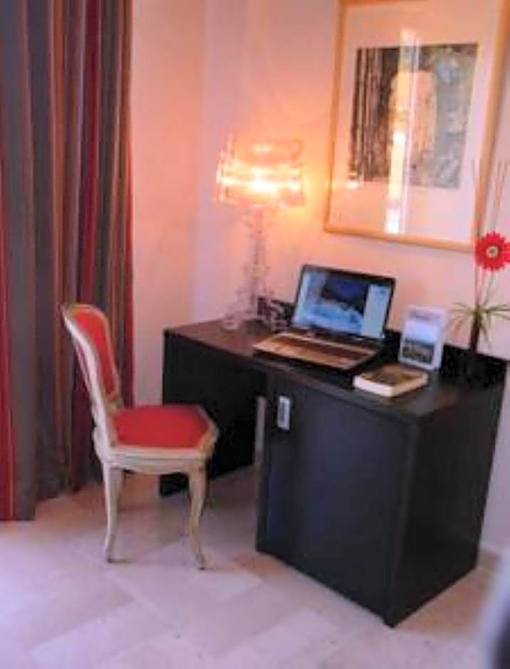 Hotel Diana