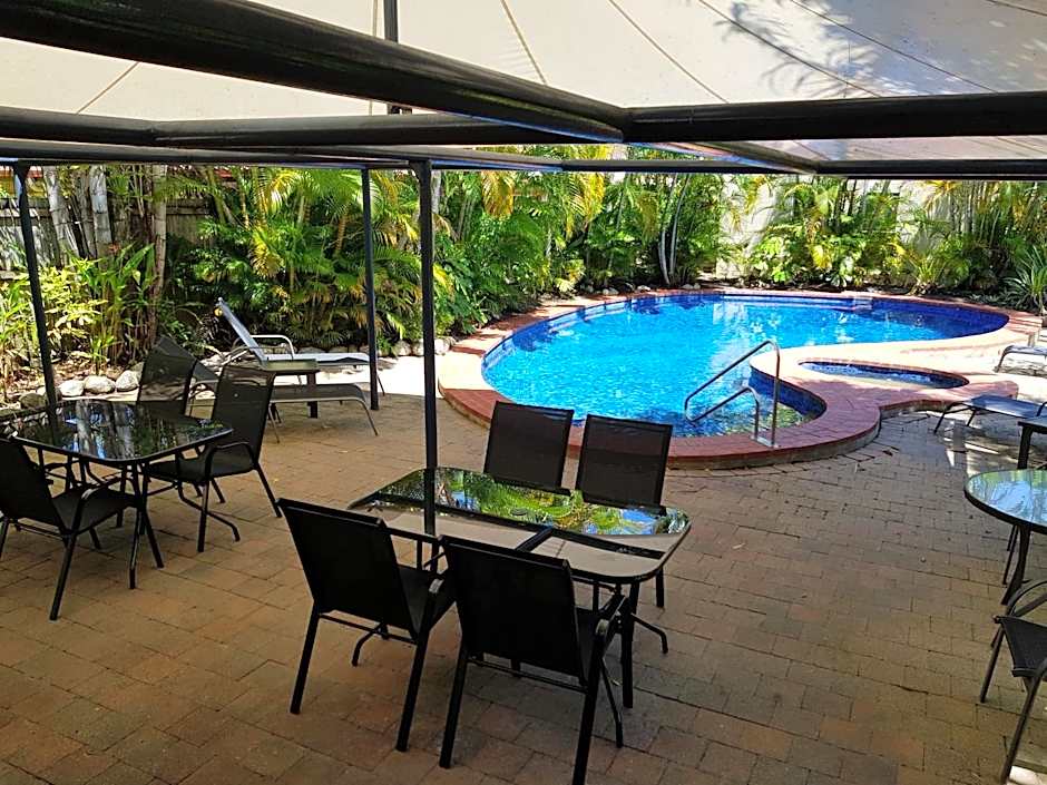 Mango Tree Holiday Apartments