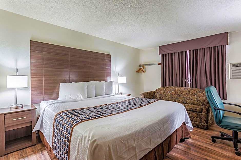 Rodeway Inn Farmington