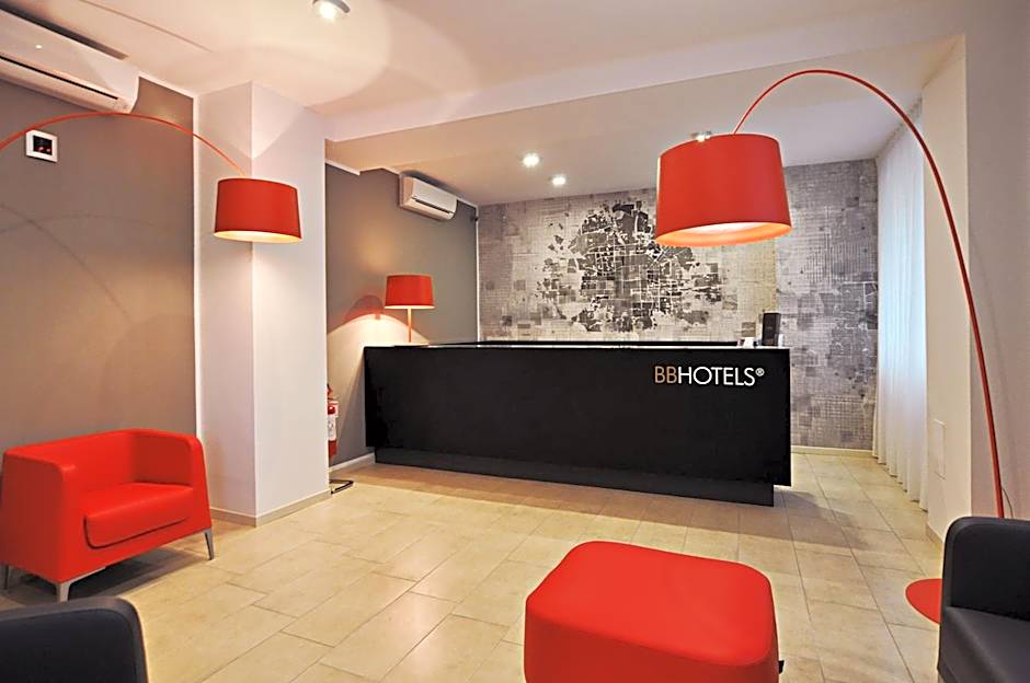 BB Hotels Aparthotel Visconti