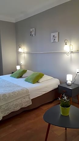 Comfort Double Room - Street View