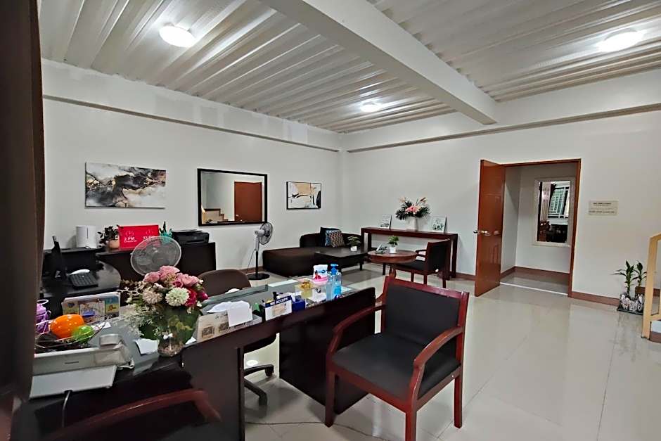 La Belladoza near Airport