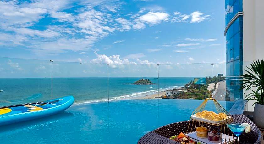 One Season Boutique Hotel Vung Tau - Beachfront