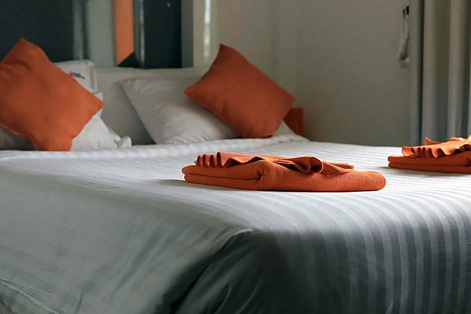 Original Orange Hotel