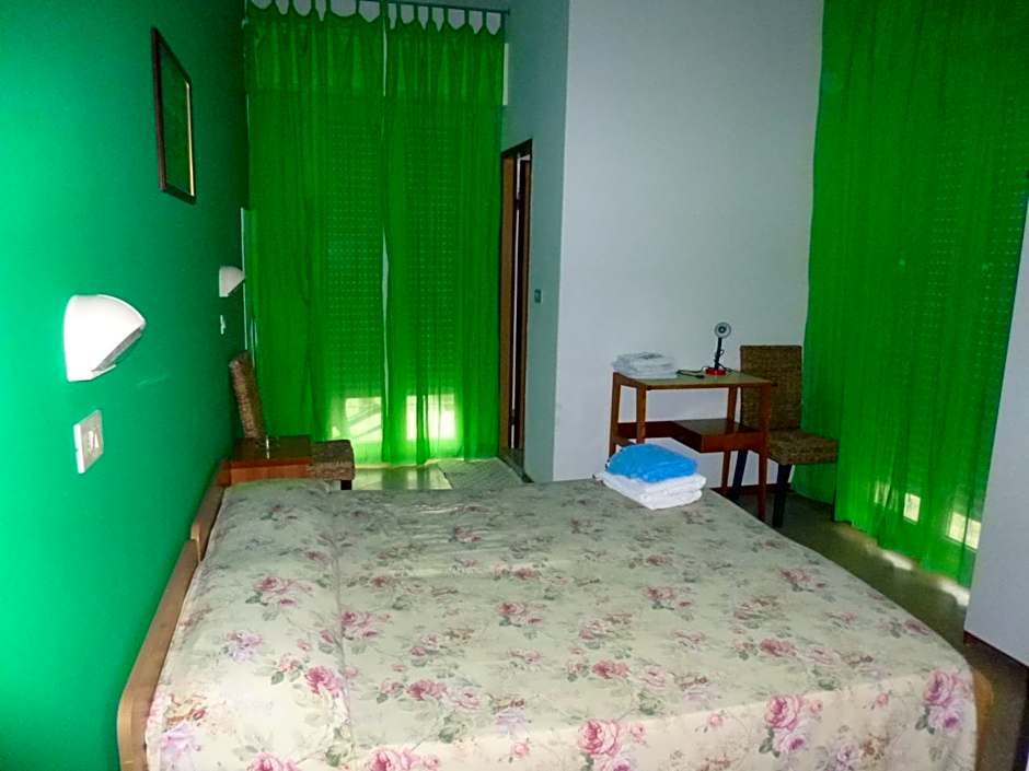 Consul Hotel
