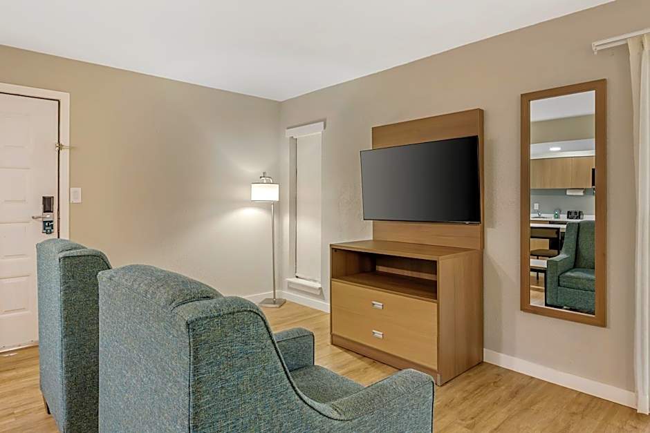MainStay Suites Springfield South - Battlefield Rd