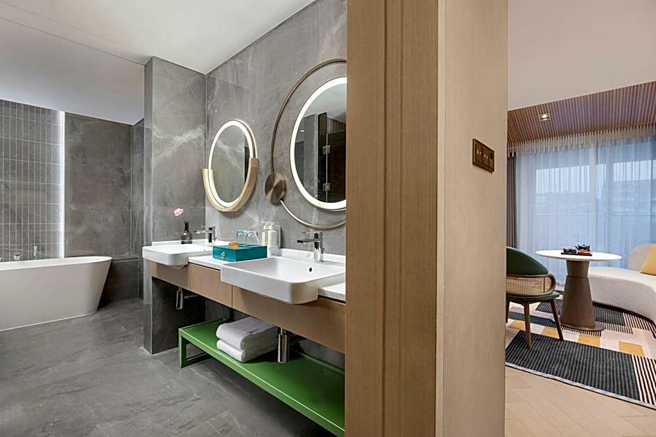 Holiday Inn Deqing Xinshi Ancient Town By IHG