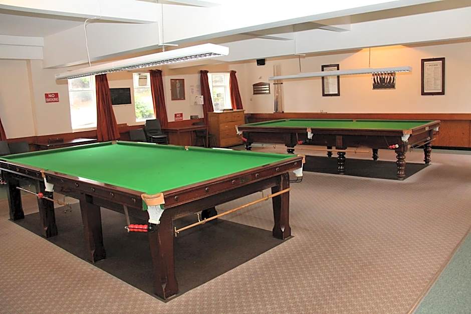 Ravenswood Social Club