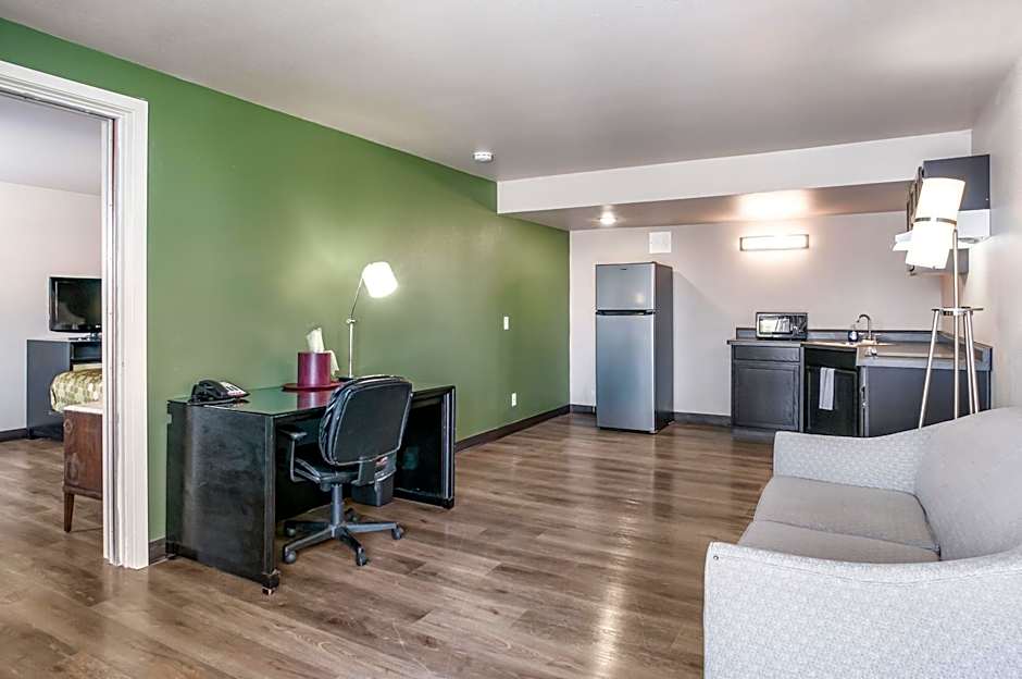 Suburban Studios Neenah-Appleton