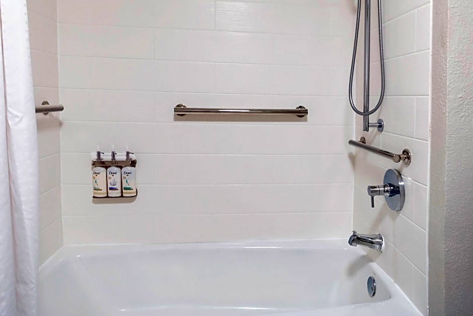 Holiday Inn Express Hotel & Suites Kimball By IHG