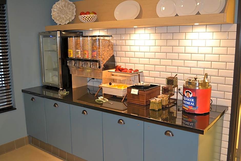 Country Inn & Suites by Radisson Roseville - St. Paul